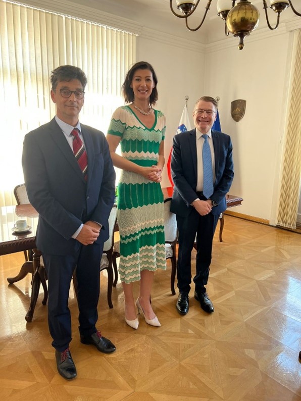 L to R: Human Rights Ombudsman of the Republic of Slovenia, Peter Svetina; Minister of Justice of the Republic of Slovenia, Dr Dominika Švarc Pipan; IOI President, Chris Field PSM.